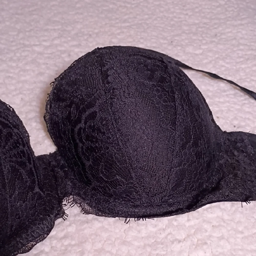 Victoria's‎ Secret Black Lace Underwire Bra
